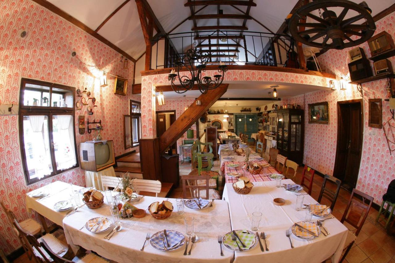 Salas 137 Hotel Cenej Екстериор снимка